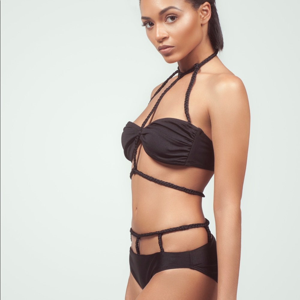 Swimsuit - Picture 2 of 8